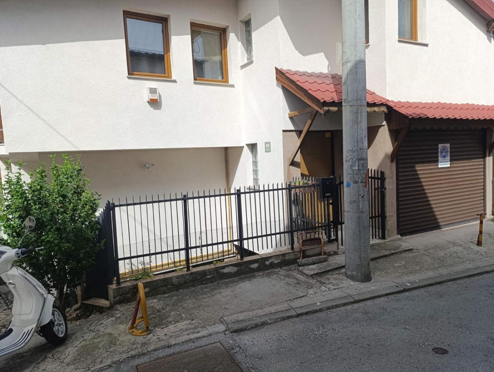 Apartman Yellow House Sarajevo Ngoại thất bức ảnh